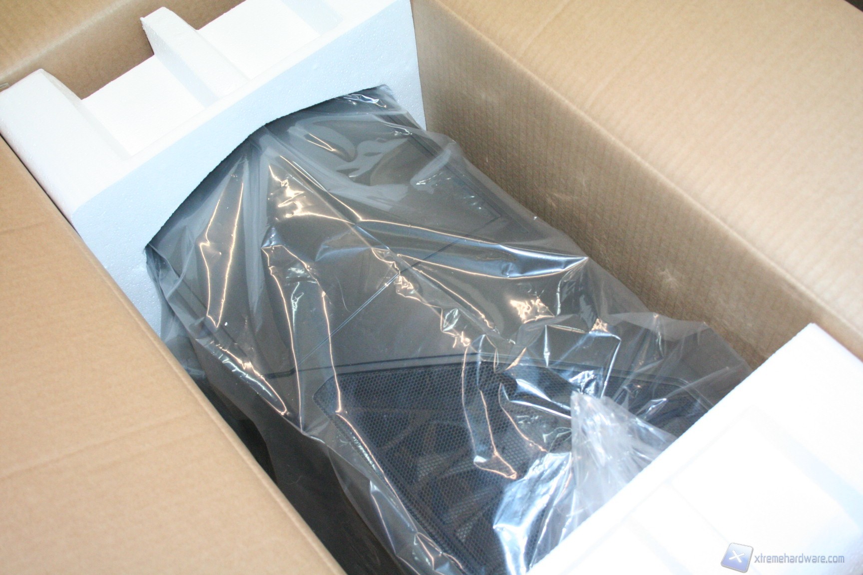 00028 NZXT PHANTOM630